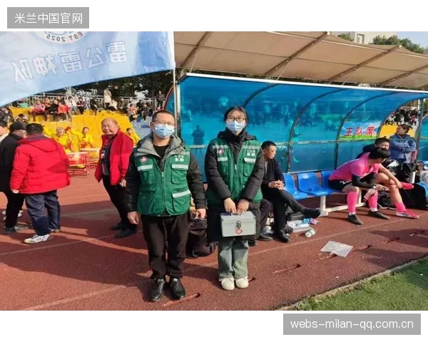 新队医团队首秀显效，伤员集中复出